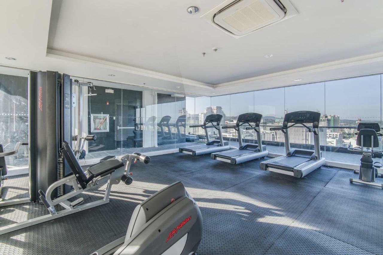 Free Netflix Condo Near It Park With 32-Inch Samsung Hdtv Cebu Zewnętrze zdjęcie